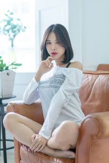 男人和女人晚上对肌肌